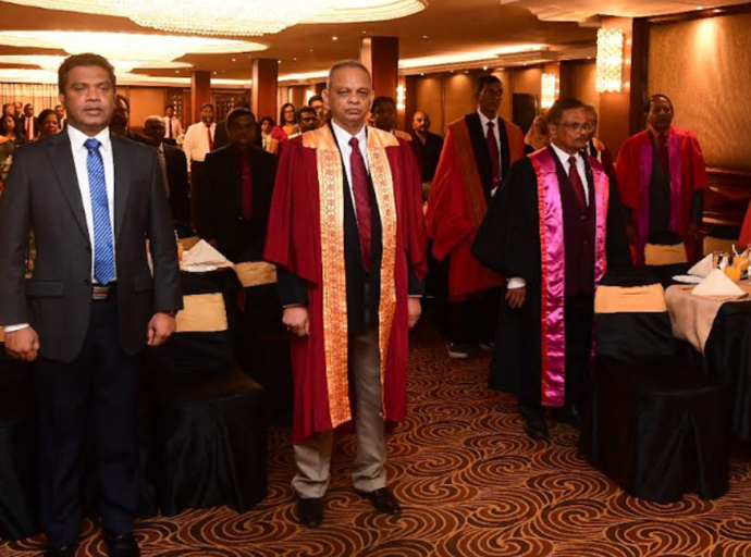 ශ්‍රී ලංකා දන්ත වෛද්‍ය සංගමයේ නව සභාපති විශේෂඥ වෛද්‍ය ආනන්ද රත්නායක