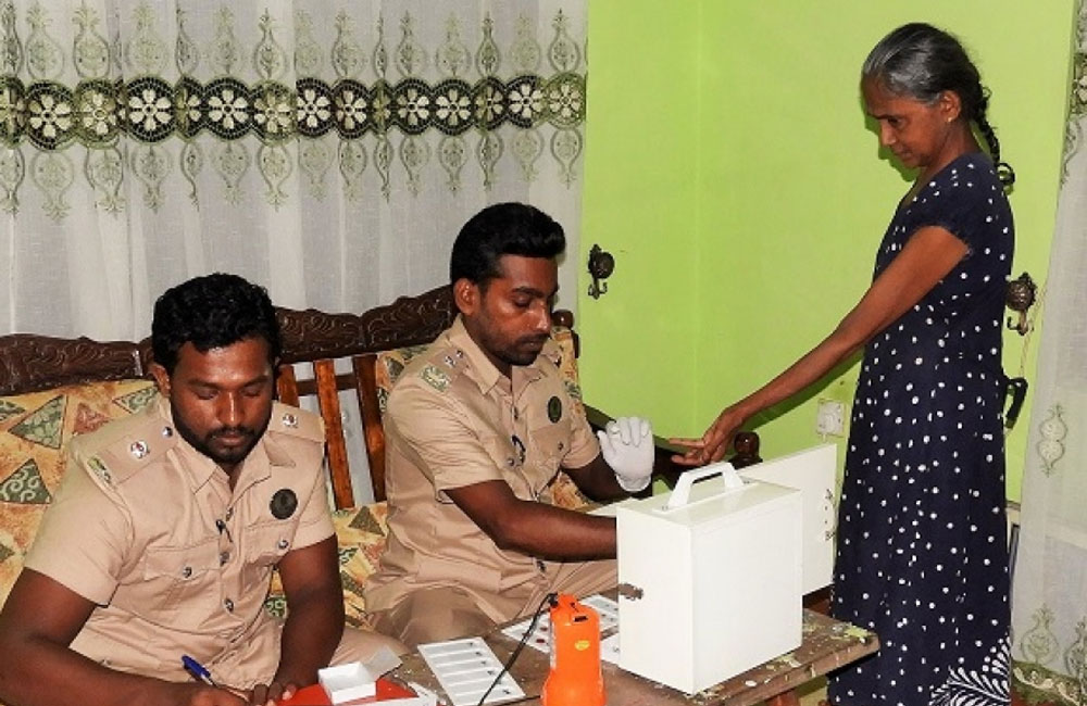 බරවා පරීක්ෂාවන්ට රාත්රියේ නිවෙස්වලට එන නිලධාරීන්ට සහායවන්න