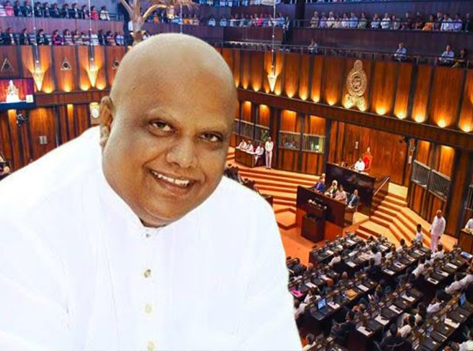 පොලිස්පතිවරයාට එරෙහිව පාර්ලිමේන්තුවට වරප්රසාද ප්රශ්නයක්!