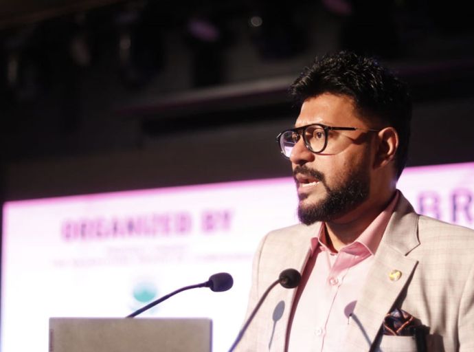 පියයුරු පිළිකා වැළැක්විමට නවලෝක රෝහල සහ රාජපුත්‍ර පදනම එක්ව ප්‍රජා සත්කාරක සේවයක්