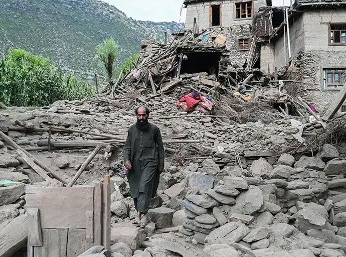 ඇෆ්ඝනිථානයේ දරුණු භූ කම්පනයක්