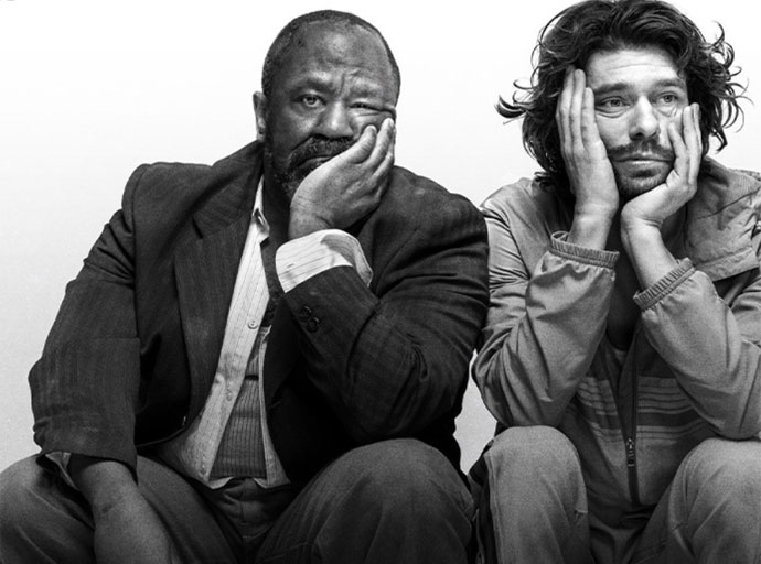 ගොඩෝ එනකං බලා සිටීම! 