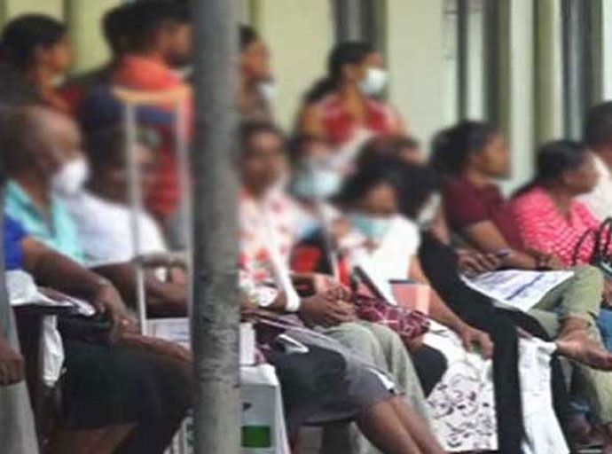 පරිපූරක වෛද්‍ය සේවාවේ පුරප්පාඩු රැසක්; සේවා සහ ප්‍රතිකාරක සේවා කඩා වැටීමේ අවදානමක්