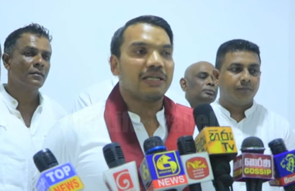 දරුවන්ට කුඩු බෙදුවේ මාලිමා විදුහල්පතිලා - නාමල් කියයි