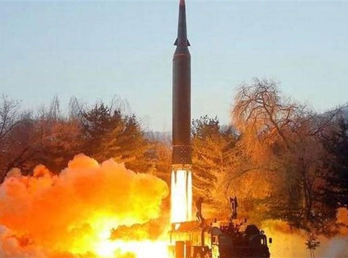උතුරු කොරියාව බැලස්ටික් මිසයිලයක් විදී