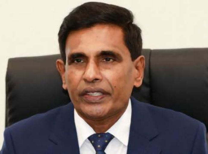 රට පැන්න මෙරට මත් කෙරුමෝ හතක් බාර වෙන්න සූදානමක
