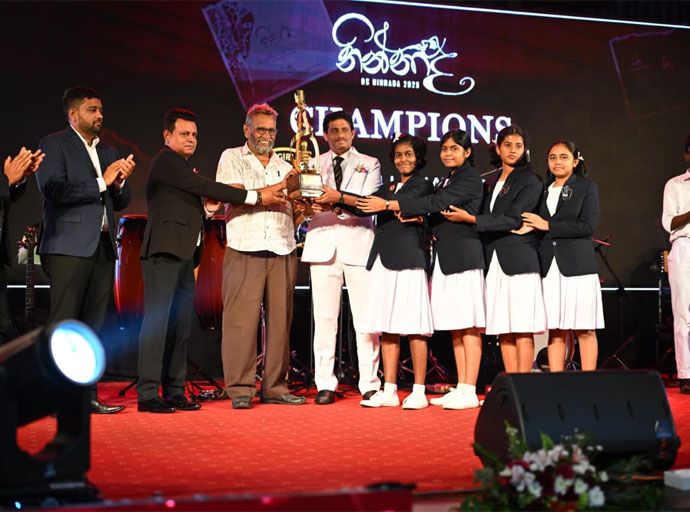 ''නින්නාද&quot; අන්තර් පාඨශාලීය මාධ්‍ය දින තරගාවලියේ ශූරතාව මහනුවර මහමායා බාලිකා විද්‍යාලයට