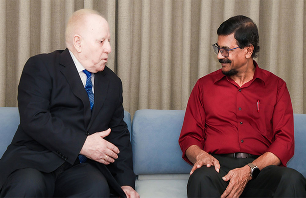 කියුබානු තානාපති හා ජවිපෙ ප්‍රධාන ලේකම් අතර හමුවක්