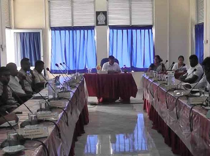 මාලිමාව පදියතලාව ප්‍රාදේශීය සභාවේ අයවැයත් පරාදයි - සජබ මන්ත්‍රිනියගේ ඡන්දයෙන් තණමල්විල නූලෙන් බේරෙයි