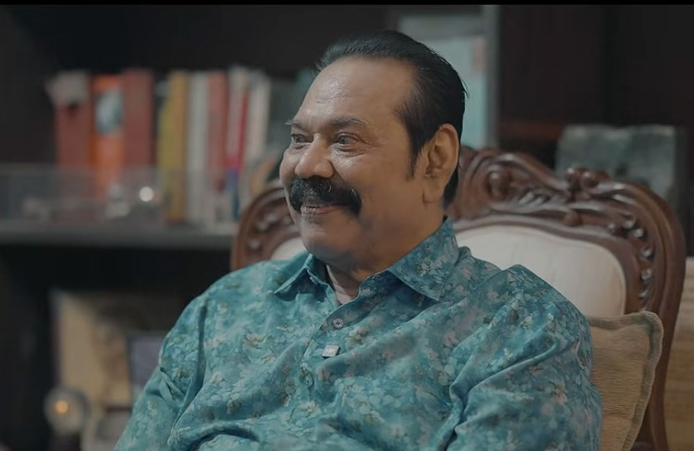 වැඩ කිරීමෙන් පළිගන්න ! බයි තක්සලාවේදී මහින්ද අනුරට කියයි ! (වීඩියෝ )