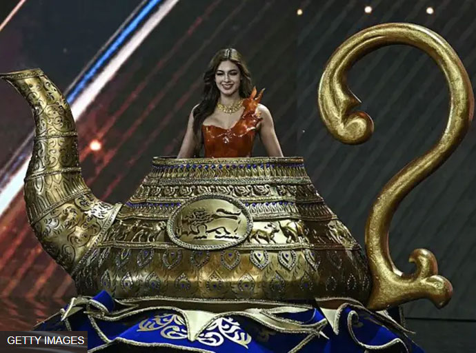 චෝදනාවට ලක්වූ විශ්ව රූ රැජිණ තරගාවලියෙන් විනිසුරුවන් දෙදෙනෙක් ඉවත් වෙති