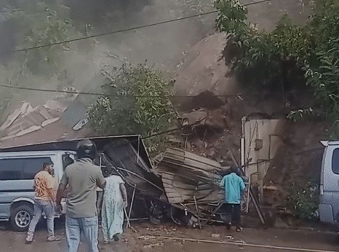 නායගිය තැනින් කොළඹ-නුවර පාර සම්පූර්ණයෙන් වැසෙයි