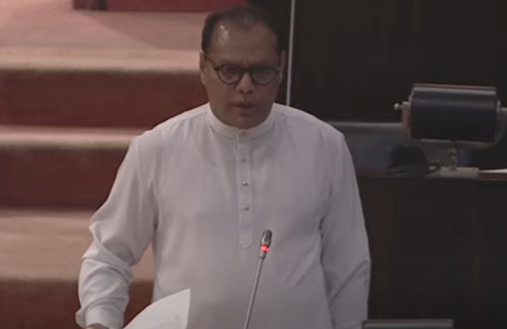 'කැත වැඩ කරන්න එපා! - හෙට සිට රටේ විගණකාධිපතිවරයෙක් නැහැ' - දයාසිරි