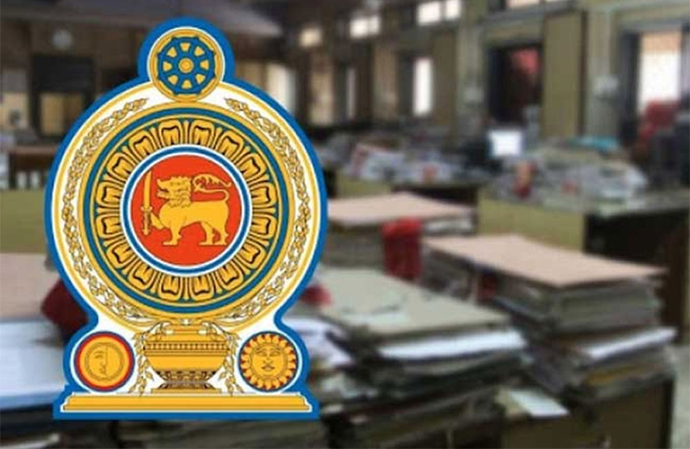 අයවැය පැරදුණු පුංචි සභා තිහක් පඹ ගාලක !