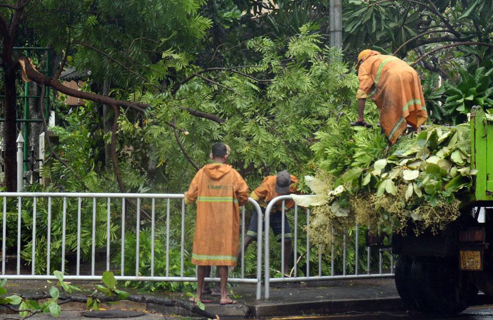 අයහපත් කාලගුණයෙන් පුද්ගලයින් 09කට දිවි අහිමි වෙයි