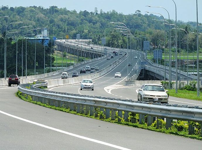 දක්ෂිණ අධිවේගය කඩුවෙල පිටවීමේ පිවිසුම යටවෙයි