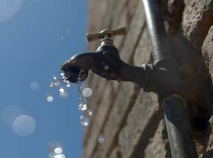 කොළඹ ජල සැපයුම ගැන නිවේනදයක්