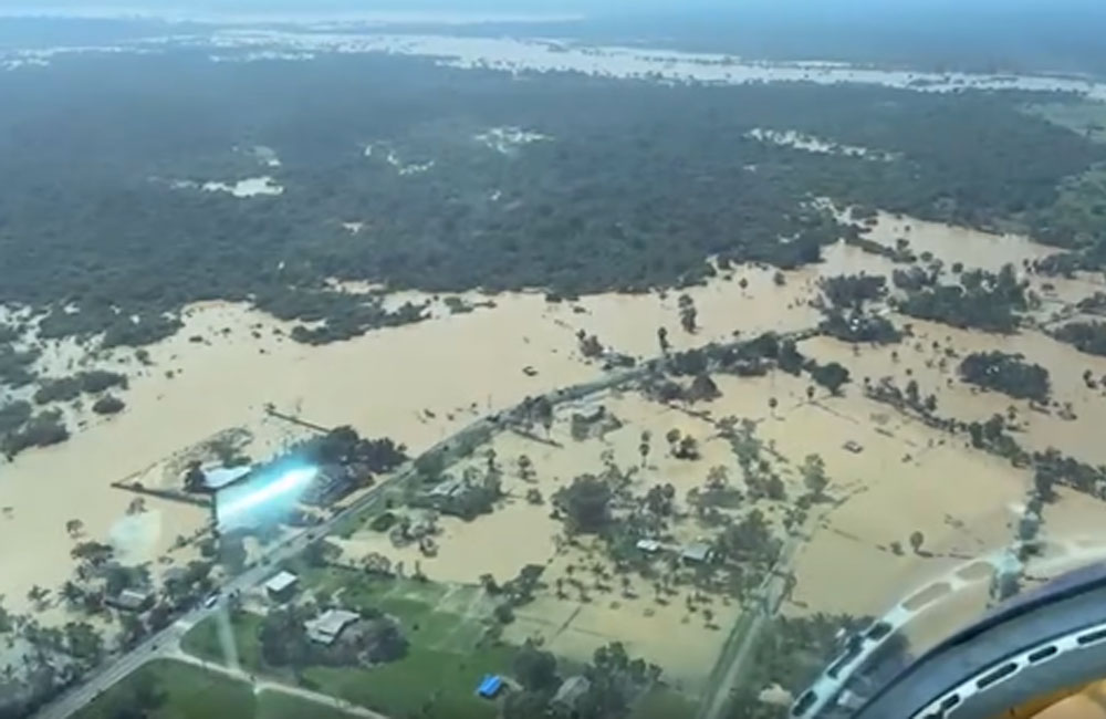 මාවිල්ආරු වැව් බැම්ම බිඳෙයි - ජනතාව මුදාගන්න මෙහෙයුමක්