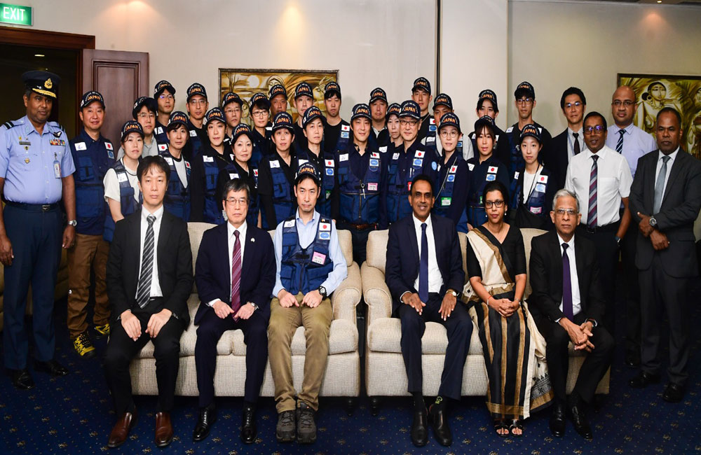 ජපානයේ හදිසි ආපදා කළමනාකරණය පිළිබඳ විශේෂඥයින් ප්‍රමුඛ සෞඛ්‍ය වෘත්තිකයින් කණ්ඩායමක් දිවයිනට