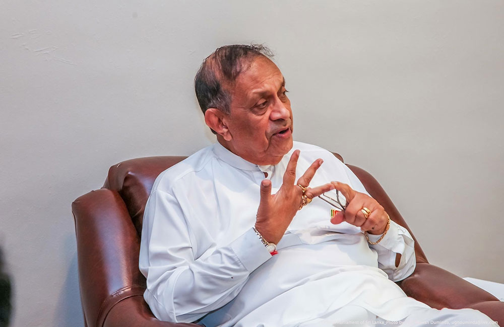 ආපදා කළමනාකරණය කර ගැනීම සඳහා විද්වතුන් ද සම්බන්ධ කර ගන්න - කරු රජයෙන් ඉල්ලයි