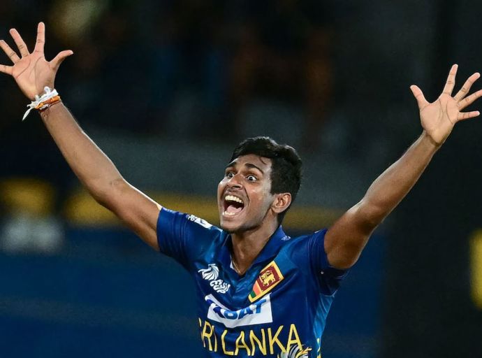 ශාරුක්ගේ කොල්කටා මතීෂව ඉන්දීය රු.කෝටි. 18කට මිලට ගනියි