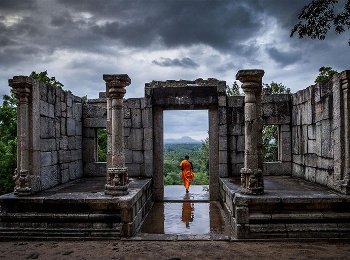 පුරා විද්‍යාවත් මාලිමාකරණයේ ද ?