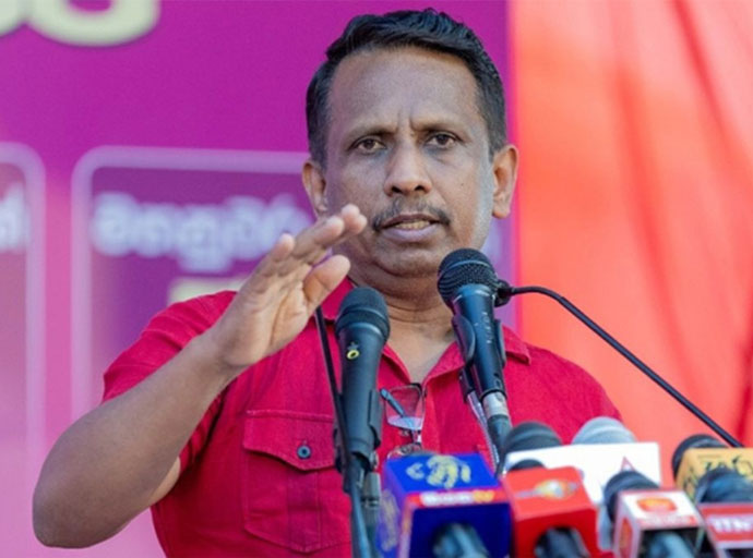 කීර්ති ඇමති සමන්තගෙන් රු. ලක්ෂ 1000ක වන්දි ඉල්ලයි