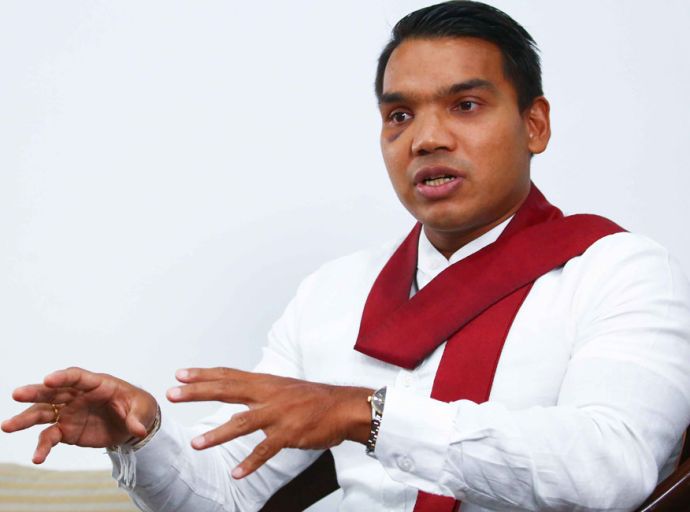 කටට එන ඒවා කිව්වාම පහුකාලීනව ප්‍රශ්න වෙයි