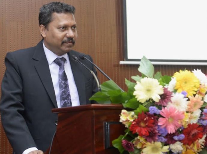 දුම්කොළ හා මධ්‍යසාර පිළිබදව මීට වඩා දැඩි පාලනයක් අවශ්‍යයයි