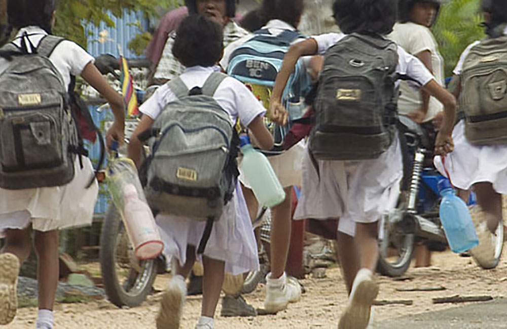 පාසල් නිවාඩුව දීර්ඝ වෙයි