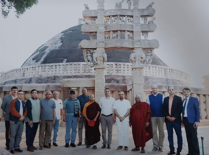 මෙරට ශ්‍රේෂ්ඨාධිකරණ සහ මහධිකරණ විනිසුරුවරු දඹදිව සාංචි විහාරය වැඳ පුදා ගනිති