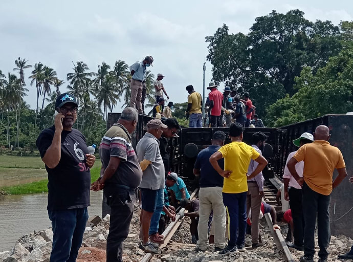 දිවුලපිටිය සහ මීරිගම NPP නියෝජිතයෝ පුත්තලම දිස්ත්‍රික්කයේ දින තුනක ශ්‍රමදානයක්