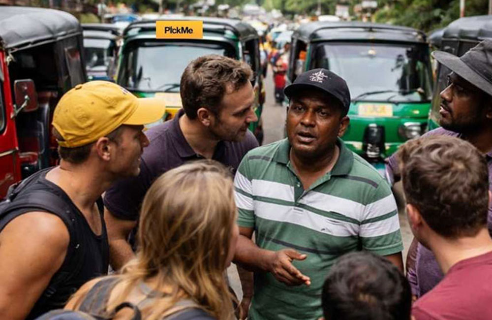 නීතියේ ආධිපත්‍යය ඇල්ලේ කුණු බක්කියට; ආණ්ඩුව මර නින්දේ