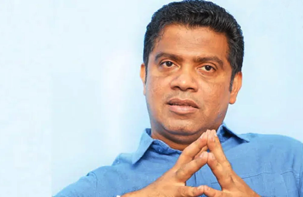 පඩි ගෙවලා වැඩකරන ඩෝබිලා අපිට නැහැ – ජනමාධ්‍ය ඇමති කියයි
