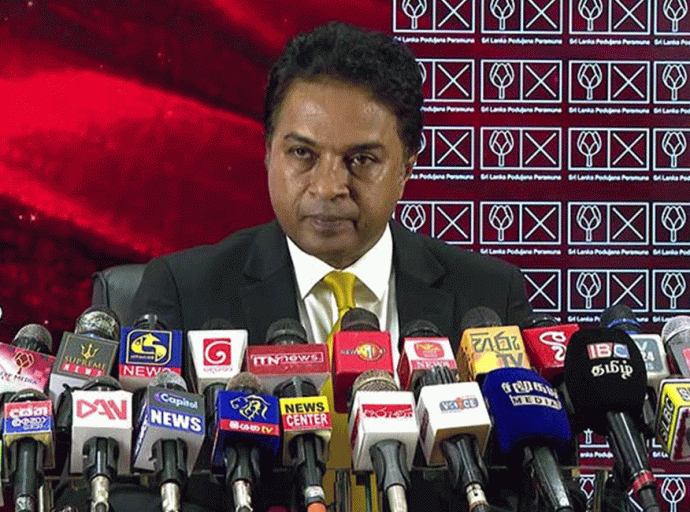 'යාළුවෙක් විගණකාධිපති කරලා බේරෙන්න බෑ, මාලිමා කන්ටේනර් හොරු හිරේ දානවමයි' - පොහොට්ටු ලේකම්