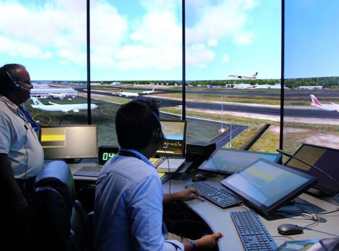 නව රෙගුලාසියට ගුවන් ගමන් පාලකවරුන්ගේ අප්‍රසාදය