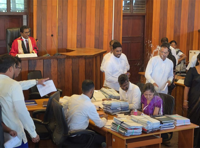 ඊයේ ගාල්ලේ මොකද වුණේ...?