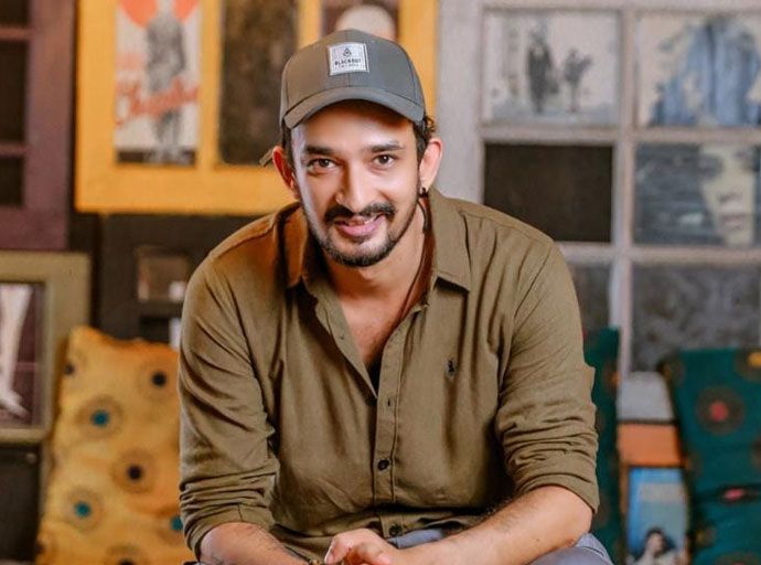 “මට තවදුරටත් සම්මාන ගැන ආසාවක් නෑ” - හර්ෂ තෙන්නකෝන් (video)