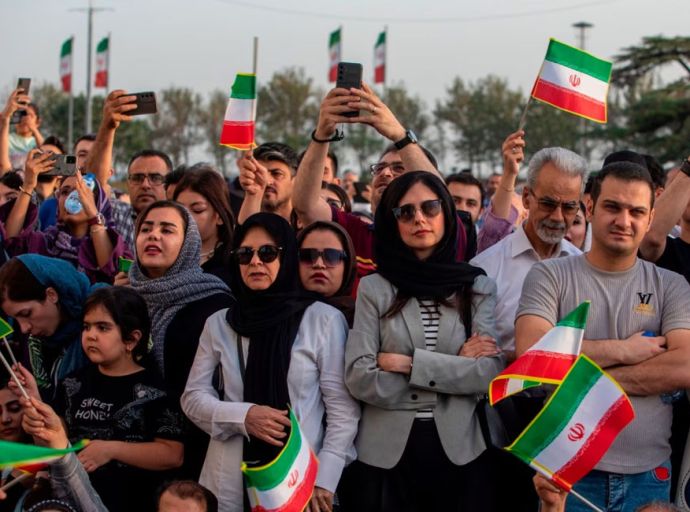 ඉරානය තවමත් සිනාසෙමින්...