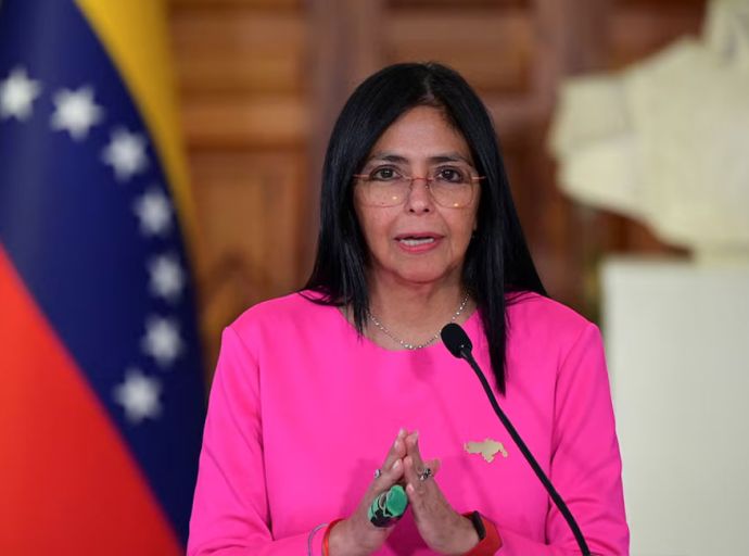 'ඇමරිකාව සමග සහයෝගයෙන් කටයුතු කරන්න කැමතියි - වෙනිසියුලා වැඩ බලන ජනපතිනි