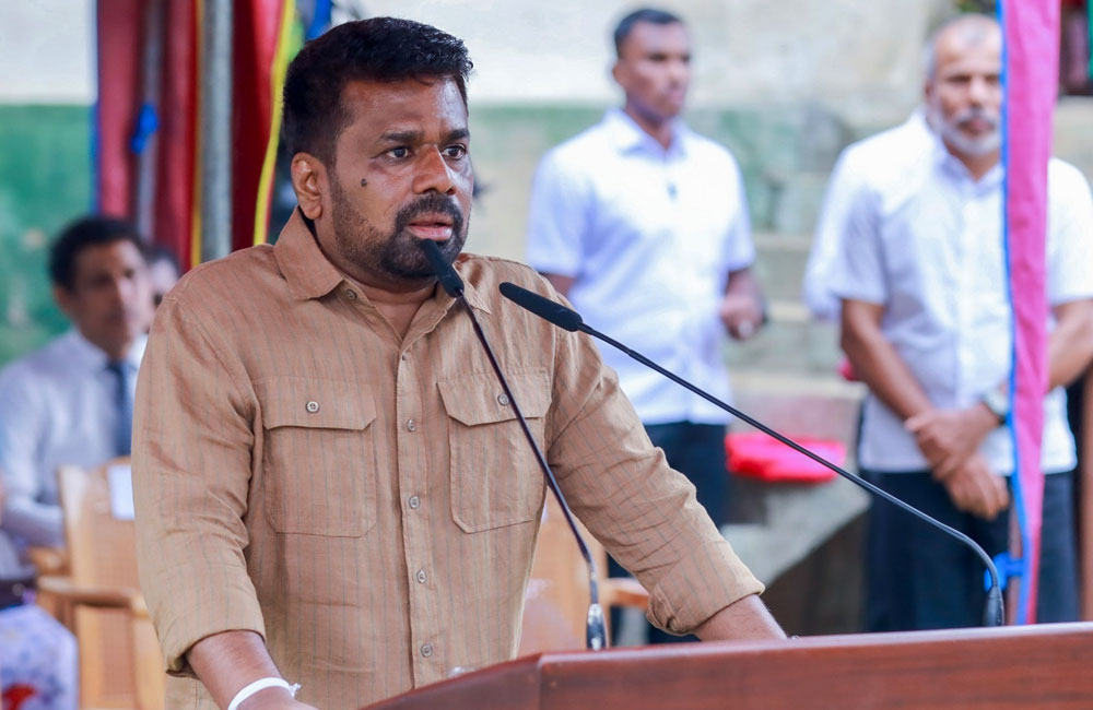 බිඳ වැටුණු ජන ජීවිතය කඩිනමින් යළි ඇරඹීමට ලබා දිය හැකි සෑම අනුග්‍රහයක්ම ලබා දෙනවා - ජනාධිපති