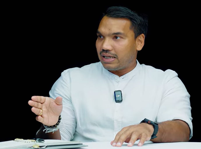 සංචාරක ව්‍යාපාරයේ අරටුව පෞද්ගලික අංශය යි - නාමල් රාජපක්ෂ (විඩියෝ)