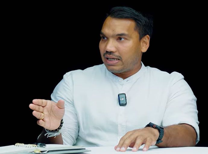 සංචාරක ව්‍යාපාරයේ අරටුව පෞද්ගලික අංශය යි - නාමල් රාජපක්ෂ (විඩියෝ)