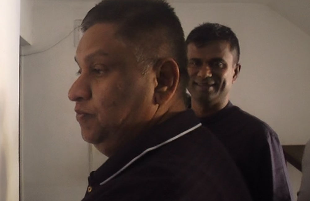 වෙනත් පක්ෂවලට සහයෝගය ලබා දුන් අය ගේ මන්ත්‍රීධූර අහෝසි කරනවා - චාමර සම්පත්