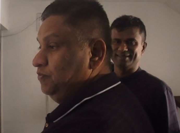 වෙනත් පක්ෂවලට සහයෝගය ලබා දුන් අය ගේ මන්ත්‍රීධූර අහෝසි කරනවා - චාමර සම්පත්