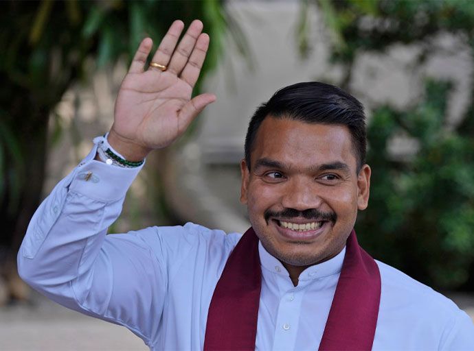 අධ්‍යාපන ප්‍රතිසංස්කරණ ලංකාවේ සංස්කෘතියට ගැලපෙන එකක් විය යුතුයි- නාමල් රාජපක්ෂ