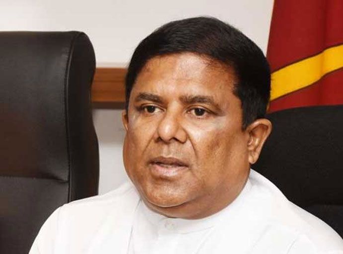 වැටෙන රට ගොඩ ගන්නෙ සජබ-එජාප ආණ්ඩුව - වජිර කියයි