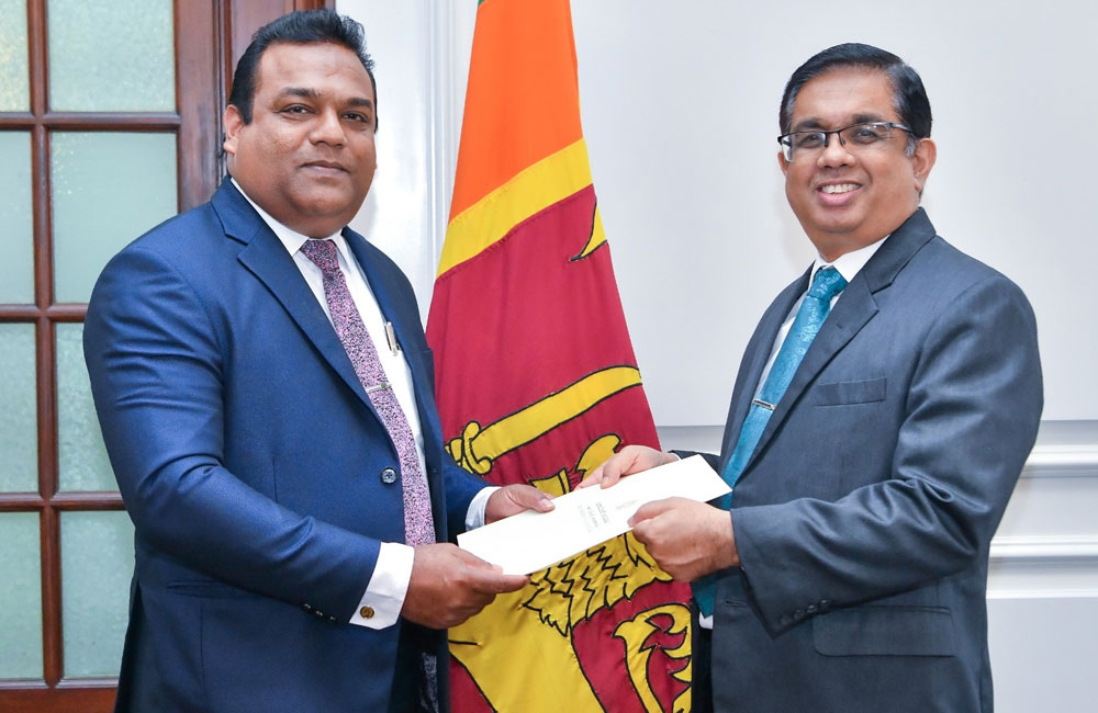 බාලදක්ෂ කොමසාරිස් ලෙස නීතිඥ මනෝජ් නානායක්කාර පත්කරයි