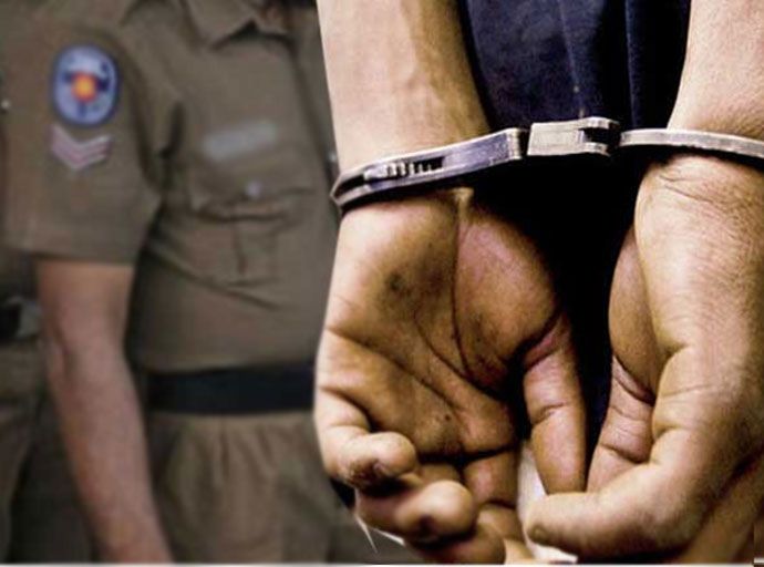 මත්ද්‍රව්‍ය ප්‍රවාහනය කළ පුද්ගලය​න්  2 ක් ගොඩගම අන්තර් හුවමාරුවේදී අත්අඩංගුව