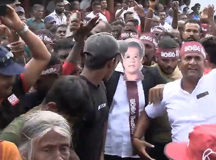 තඹුත්තේගම පොහොට්ටු රැළියකට පොලිසියෙන් බාධා